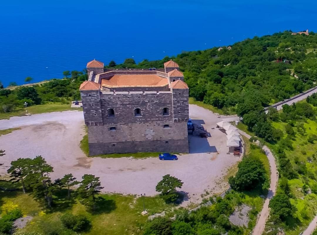 Apartman Pod Nehajem Διαμέρισμα Senj  Εξωτερικό φωτογραφία